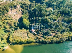 Moradia > T6 - Santa Maria de Sardoura, Castelo de Paiva, Aveiro - Miniatura: 22/24