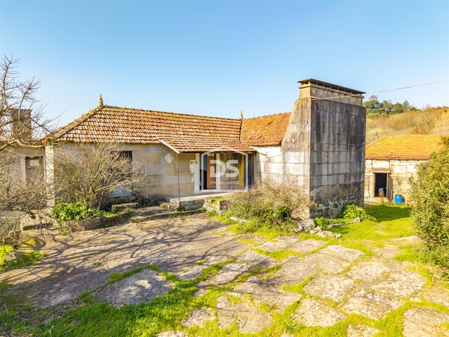 Moradia T2 - Vila Boa do Bispo, Marco de Canaveses, Porto - Imagem grande