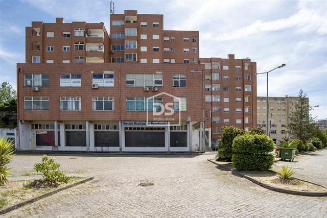 Loja T0 - Alpendorada, Marco de Canaveses, Porto - Imagem grande