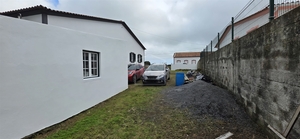 Moradia T2 - S�o Br�s, Praia da Vit�ria, Ilha Terceira - Miniatura: 19/21