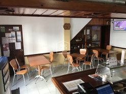 Bar/Restaurante T4 - Velas, Velas, Ilha de S. Jorge - Miniatura: 19/24