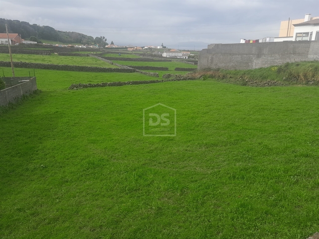 Terreno Urbano T0 - Agualva, Praia da Vitória, Ilha Terceira - Imagem grande