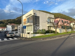 Moradia T3 - Velas, Velas, Ilha de S. Jorge - Miniatura: 14/24