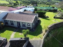 Moradia T2 - Altares, Angra do Heroismo, Ilha Terceira - Miniatura: 16/24