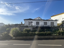 Moradia T4 - Velas, Velas, Ilha de S. Jorge