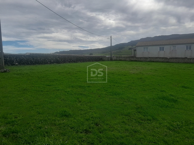 Terreno Urbano T0 - Agualva, Praia da Vitória, Ilha Terceira - Imagem grande
