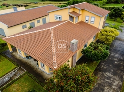 Moradia T4 - Vila Nova, Praia da Vitria, Ilha Terceira - Miniatura: 1/24