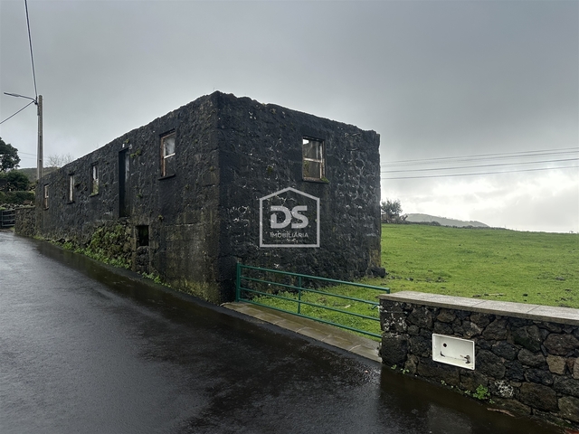 Moradia T3 - Velas, Velas, Ilha de S. Jorge - Imagem grande