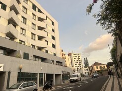 Garagem - Santa Luzia, Funchal, Ilha da Madeira