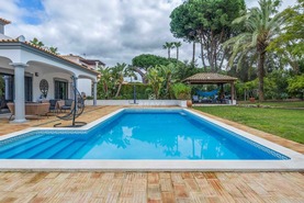 Moradia T4 - Quarteira, Loul�, Faro (Algarve) - Miniatura: 13/54