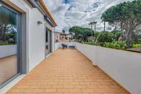 Moradia T4 - Quarteira, Loul�, Faro (Algarve) - Miniatura: 33/54