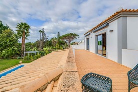 Moradia T4 - Quarteira, Loul�, Faro (Algarve) - Miniatura: 35/54