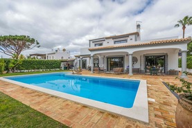 Moradia T4 - Quarteira, Loul�, Faro (Algarve) - Miniatura: 46/54