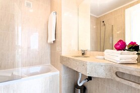 Apartamento T2 - Quarteira, Loul, Faro (Algarve) - Miniatura: 16/18