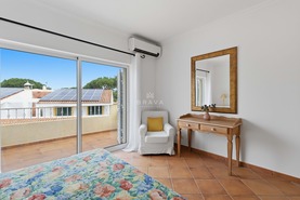 Moradia T4 - Quarteira, Loul�, Faro (Algarve) - Miniatura: 39/44