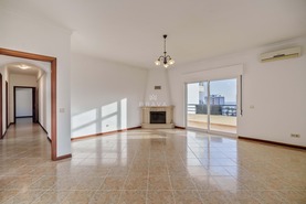 Apartamento T3 - Quarteira, Loul�, Faro (Algarve) - Miniatura: 14/23