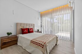 Moradia T5 - Montenegro, Faro, Faro (Algarve) - Miniatura: 36/68