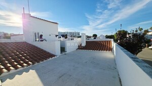 Moradia T3 - Quarteira, Loul�, Faro (Algarve) - Miniatura: 24/25