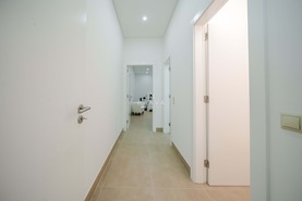 Moradia T3 - Quarteira, Loul�, Faro (Algarve) - Miniatura: 26/37