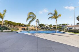 Moradia T3 - Quarteira, Loul�, Faro (Algarve) - Miniatura: 8/56