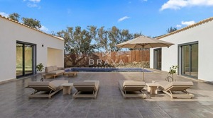 Moradia T3 - Loul�, Loul�, Faro (Algarve)