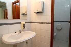 Loja T0 - Quarteira, Loul, Faro (Algarve) - Miniatura: 10/11