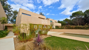 Moradia T3 - Quarteira, Loul, Faro (Algarve) - Miniatura: 1/66