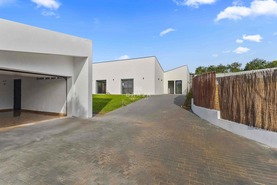 Moradia T3 - Loul�, Loul�, Faro (Algarve) - Miniatura: 16/39