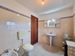 Moradia T4 - Alte, Loul�, Faro (Algarve) - Miniatura: 20/40