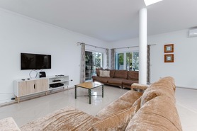 Moradia T5 - Quarteira, Loul�, Faro (Algarve) - Miniatura: 10/81