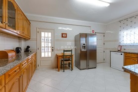 Moradia T5 - Quarteira, Loul�, Faro (Algarve) - Miniatura: 28/81