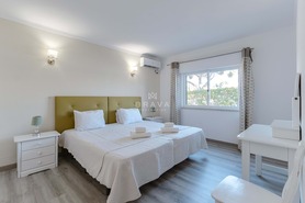 Moradia T5 - Quarteira, Loul�, Faro (Algarve) - Miniatura: 36/81