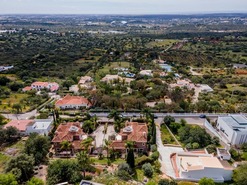 Moradia T4 - Santa Brbara de Nexe, Loul, Faro (Algarve) - Miniatura: 53/53