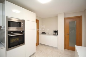 Moradia T3 - Quarteira, Loul�, Faro (Algarve) - Miniatura: 18/52