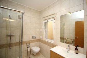 Moradia T3 - Quarteira, Loul�, Faro (Algarve) - Miniatura: 26/52