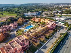 Moradia T3 - Quarteira, Loul�, Faro (Algarve) - Miniatura: 26/40