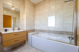 Moradia T3 - Quarteira, Loul�, Faro (Algarve) - Miniatura: 29/40