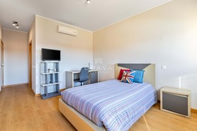 Moradia T3 - Quarteira, Loul�, Faro (Algarve) - Miniatura: 32/40