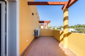 Moradia T3 - Quarteira, Loul�, Faro (Algarve) - Miniatura: 34/40