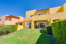 Moradia T3 - Quarteira, Loul�, Faro (Algarve) - Miniatura: 6/33
