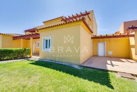 Moradia T3 - Quarteira, Loul�, Faro (Algarve) - Miniatura: 26/33