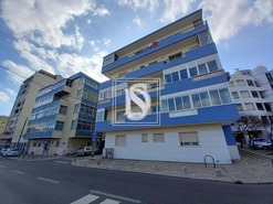 Apartamento T4 - Laranjeiro, Almada, Setbal