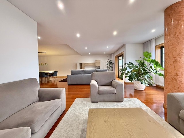 Apartamento T5 - Nogueir�, Braga, Braga - Imagem grande