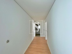 Moradia T3 - Lemenhe, Vila Nova de Famalic�o, Braga - Miniatura: 8/26