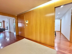 Apartamento T5 - Nogueir�, Braga, Braga - Miniatura: 9/44