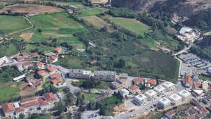 Moradia T3 - Nogueira, Braga, Braga - Miniatura: 25/41