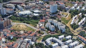 Apartamento T4 - Lordelo do Ouro, Porto, Porto - Miniatura: 27/28