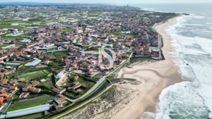 Moradia - Agu�adoura, P�voa de Varzim, Porto - Miniatura: 18/25