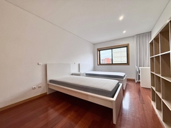 Apartamento T5 - Nogueir�, Braga, Braga - Miniatura: 17/44