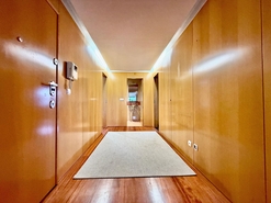 Apartamento T5 - Nogueir�, Braga, Braga - Miniatura: 35/44